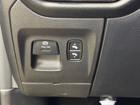 Used 2022 RAM 1500 Big Horn image 28