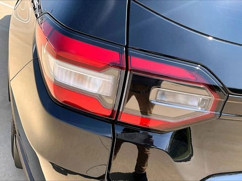 Used 2024 Honda Pilot EX-L image 29