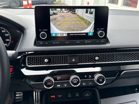 Used 2025 Honda Civic Sport image 30
