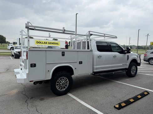 Used 2021 Ford F350 XLT w/ XLT Premium Package AWD/4WD image 2
