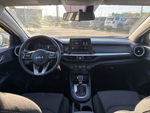 Used 2024 Kia Forte LXS image 11