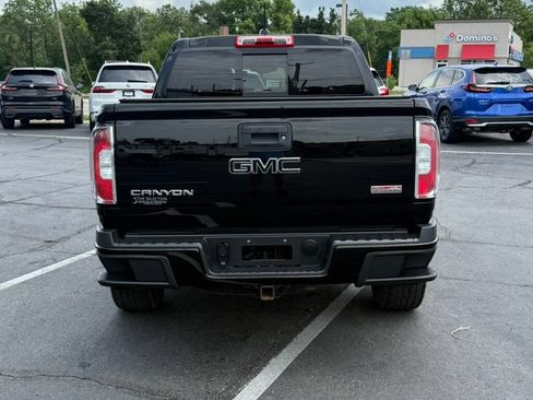 Used 2015 GMC Canyon SLE w/ All-Terrain Package AWD/4WD image 11