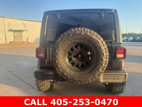 Used 2025 Jeep Wrangler Sport AWD/4WD image 4