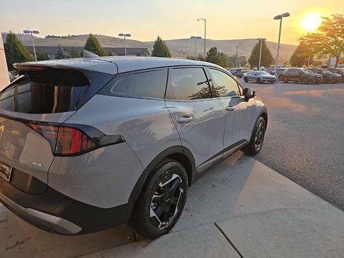 New 2026 Kia Sportage S image 6