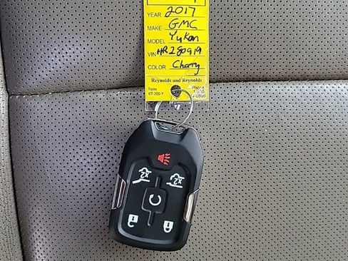 Used 2017 GMC Yukon SLT w/ Open Road Package image 39