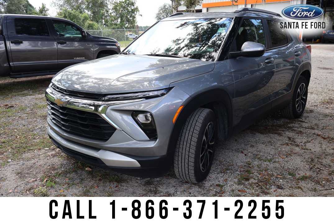 Used 2024 Chevrolet TrailBlazer LT FWD image 1