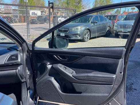 Used 2018 Subaru Impreza 2.0i Premium AWD/4WD image 11