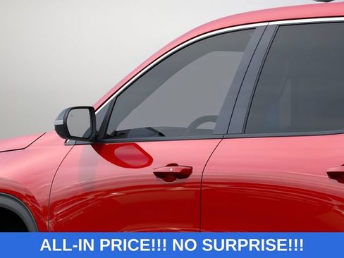 New 2027 Chevrolet Traverse LT w/ Driver Confidence Package FWD image 22