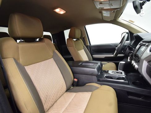 Used 2016 Toyota Tundra SR5 image 16