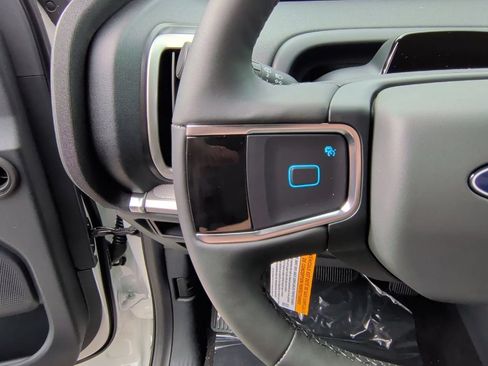 New 2027 Ford Expedition Active RWD image 17