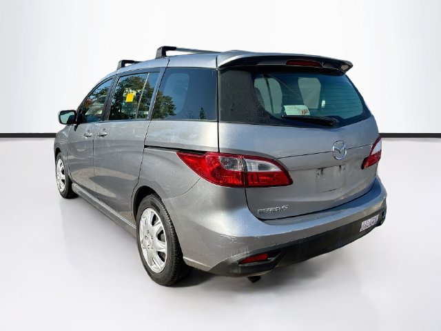 Used 2012 MAZDA MAZDA5 Touring w/ Moonroof & Audio Pkg FWD image 5