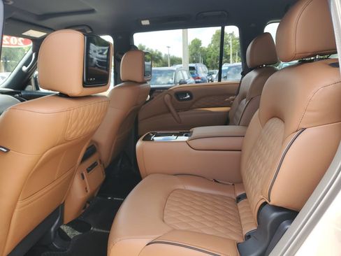 Used 2023 INFINITI QX80 Sensory w/ Cargo Package AWD/4WD image 16