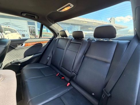 Used 2014 Mercedes-Benz C 300 4MATIC Sedan image 14