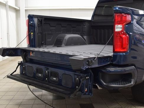 Used 2022 Chevrolet Silverado 1500 High Country w/ High Country Premium Package image 22