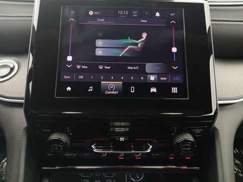 New 2026 Jeep Grand Cherokee L Laredo image 4