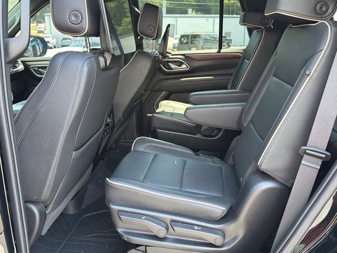 Used 2024 Chevrolet Tahoe Premier w/ Advanced Technology Package AWD/4WD image 11