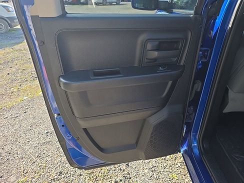 Used 2019 RAM 1500 Express AWD/4WD image 14