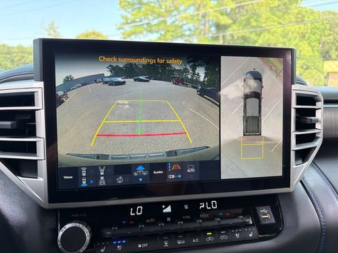 Used 2025 Toyota Tundra Platinum AWD/4WD image 12