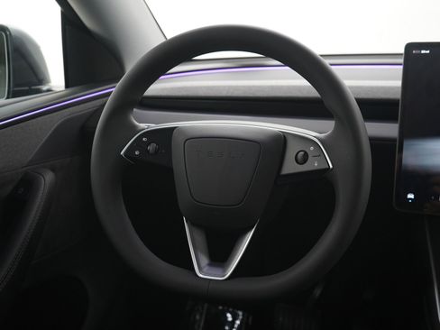Used 2026 Tesla Model Y Long Range AWD/4WD image 17