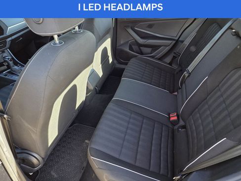 Used 2022 Volkswagen Jetta Sport image 16