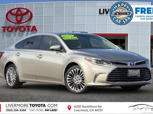 Used 2016 Toyota Avalon Limited FWD image 1