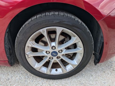Used 2020 Ford Fusion SE FWD image 8