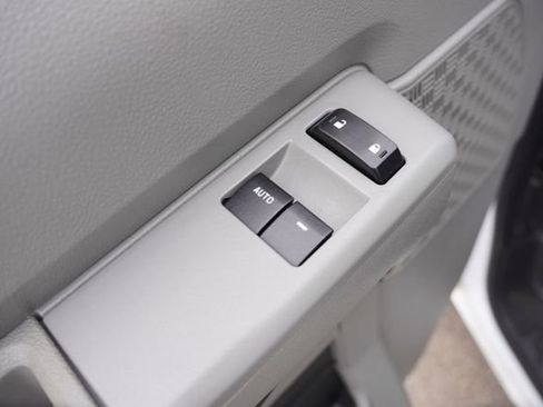 Used 2024 Ford E-450 and Econoline 450 Super Duty w/ Power Windows & Locks Group image 17