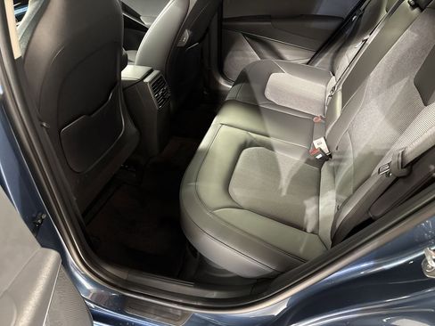 Certified 2025 Kia Niro EX image 29