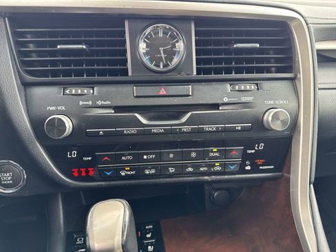 Used 2019 Lexus RX 350 AWD w/ Navigation Package image 17