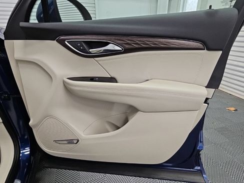 Certified 2023 Buick Envision Avenir FWD image 43
