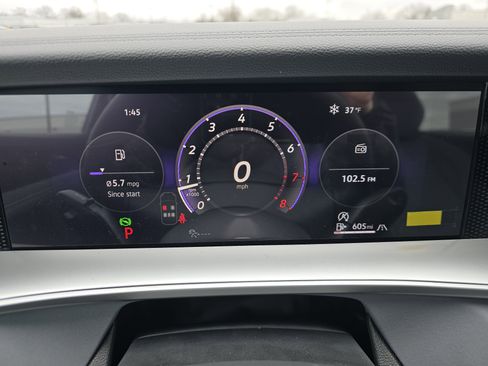 New 2026 Volkswagen Tiguan SE R-Line AWD/4WD image 23