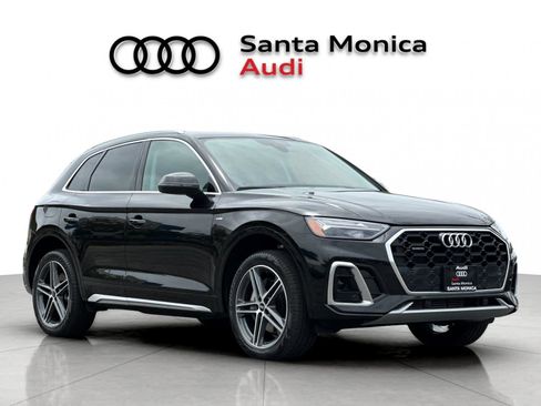 Used 2023 Audi Q5 e Premium w/ Convenience Package AWD/4WD image 9