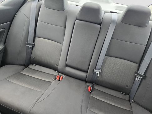 Used 2025 Nissan Altima 2.5 SV FWD image 13
