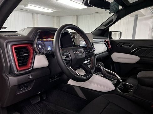 Certified 2024 GMC Canyon AT4X image 10