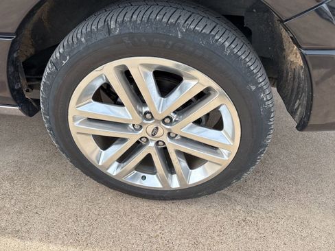 Used 2015 Ford Expedition EL Platinum image 12