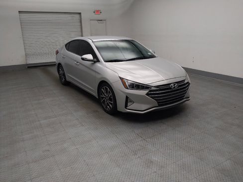 Used 2020 Hyundai Elantra Limited FWD image 13