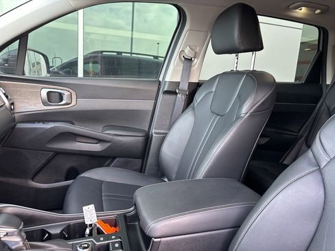 Certified 2023 Kia Sorento X-Line EX AWD/4WD image 14