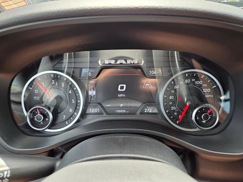 Used 2025 RAM 1500 Big Horn AWD/4WD image 32