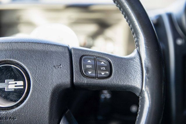 Used 2005 HUMMER H2 w/ Preferred Equipment Group AWD/4WD image 32