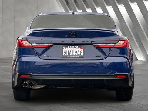 Used 2025 Toyota Camry LE image 5