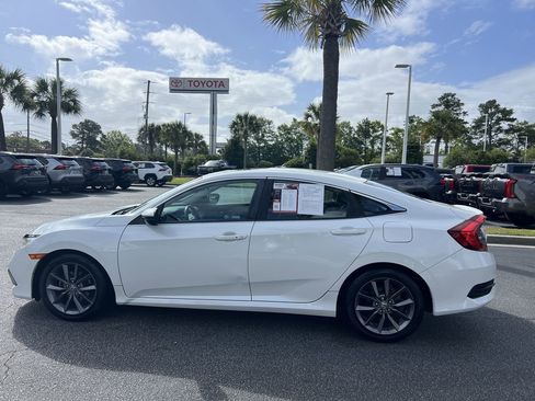 Used 2021 Honda Civic EX-L image 7