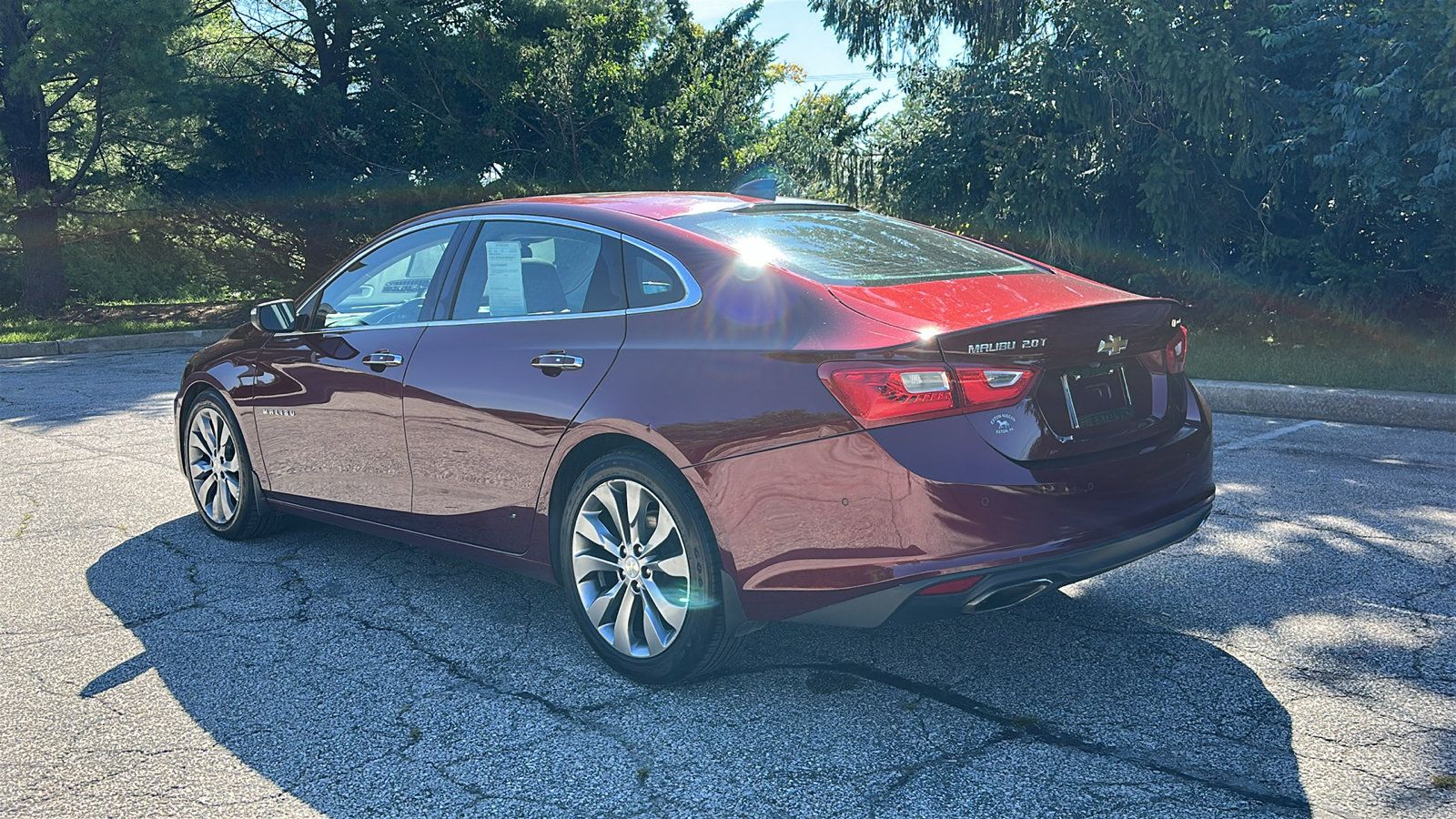 Used 2016 Chevrolet Malibu Premier w/ Driver Confidence Package II FWD image 8