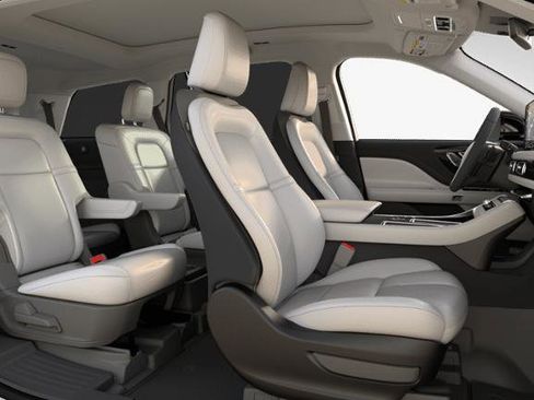 New 2026 Lincoln Aviator AWD w/ Jet Appearance Package image 27