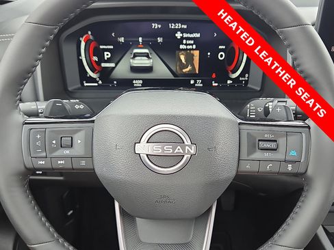 Used 2025 Nissan Rogue SL FWD image 24