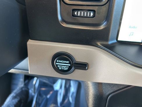 Used 2023 Ford Bronco Wildtrak image 23