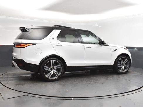 Used 2023 Land Rover Discovery HSE R-Dynamic image 8