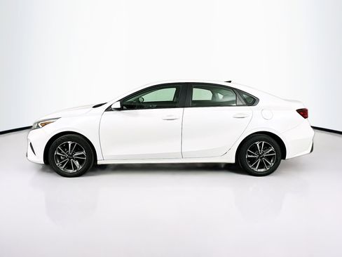 Used 2024 Kia Forte LXS image 4
