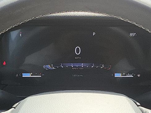 Used 2025 Jeep Grand Cherokee L Laredo RWD image 12