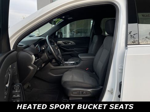 Used 2023 Chevrolet Traverse LT image 7