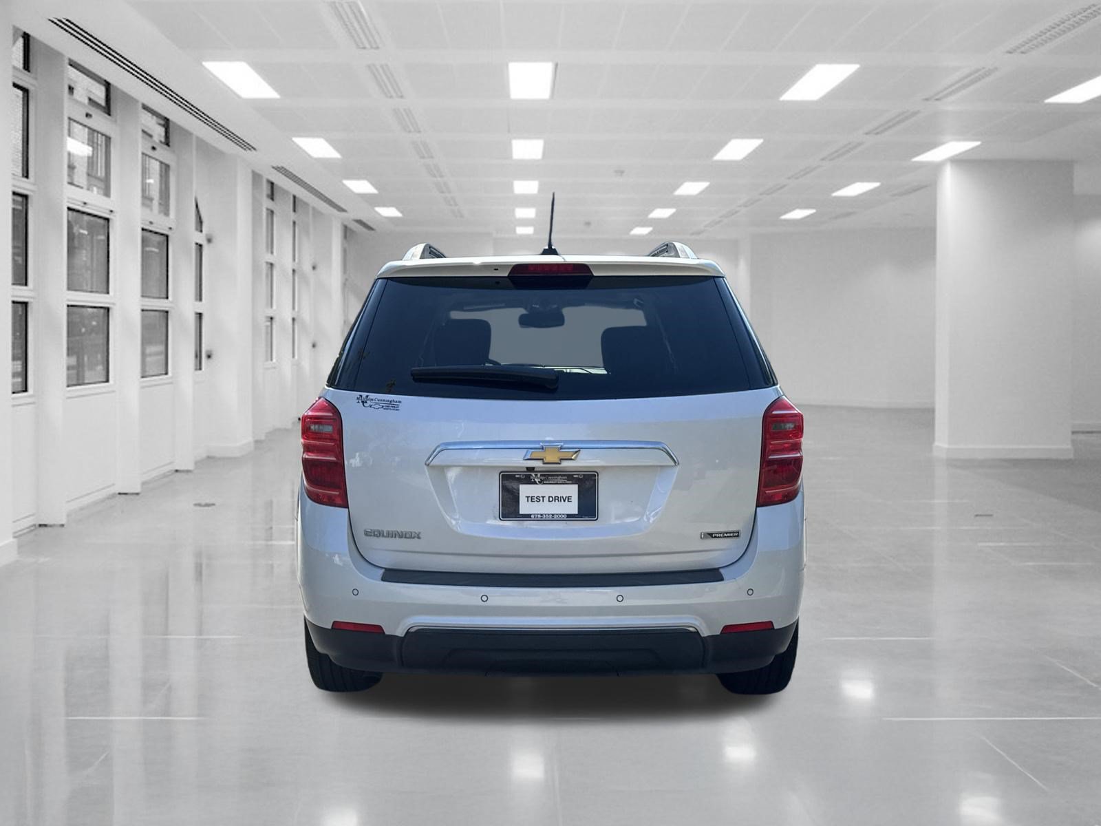 Used 2017 Chevrolet Equinox Premier w/ Enhanced Convenience Package FWD image 6